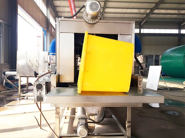 Medical waste box cleaning and drying machine (Sanya order)